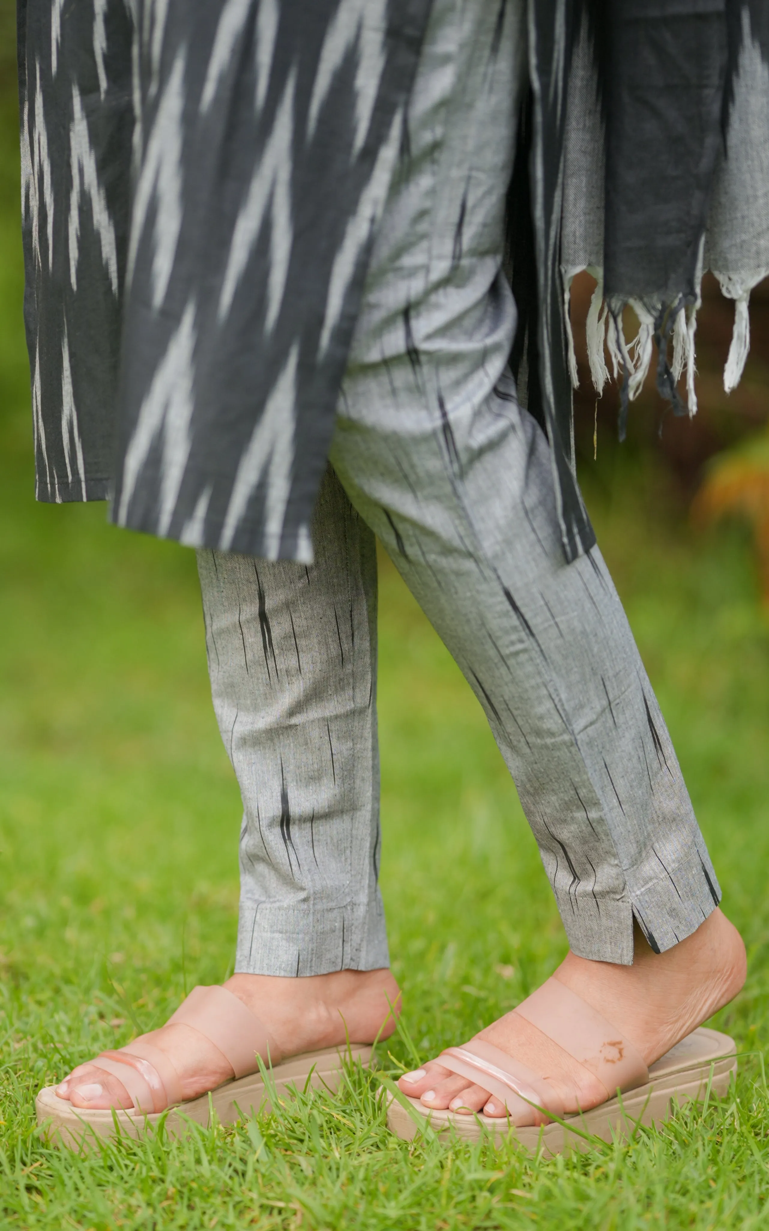 Dhujitha Black (Kurti Pant Dupatta)